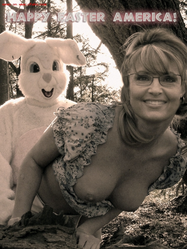 Sarah Palin Nude American Cleavage pics
